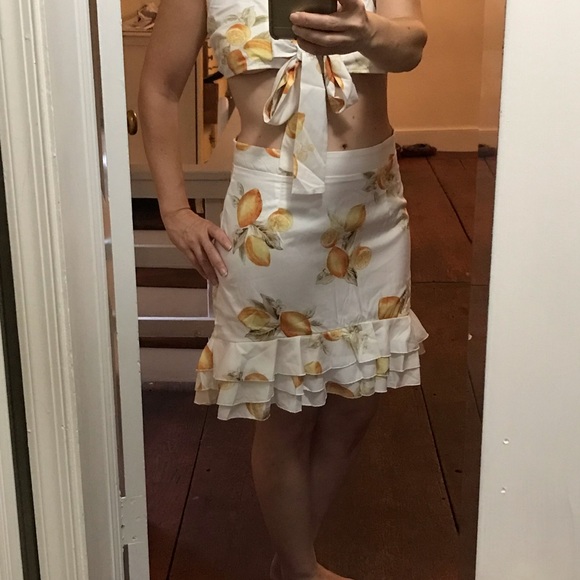 Lemon Ruffle Skirt and Top Set - Picture 5 of 6